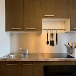 Lejlighed One Bedroom Near Tramway & Shops