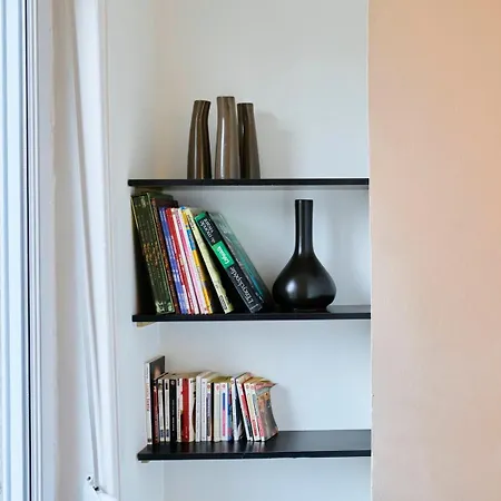 Apartment One Bedroom Near Tramway & Shops
